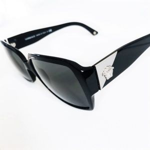 Versace | Accessories | Sale Vintage Versace Mod 422 Sunglasses ...